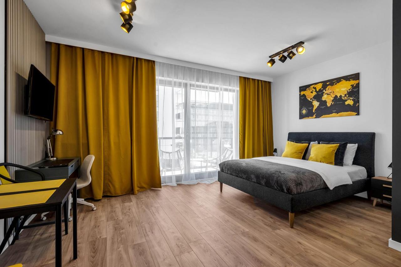 Lotnisko Chopina Modern Studio Varsovie Extérieur photo